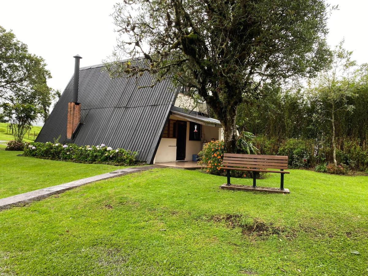 Villa Calas Vara Blanca  외부 사진